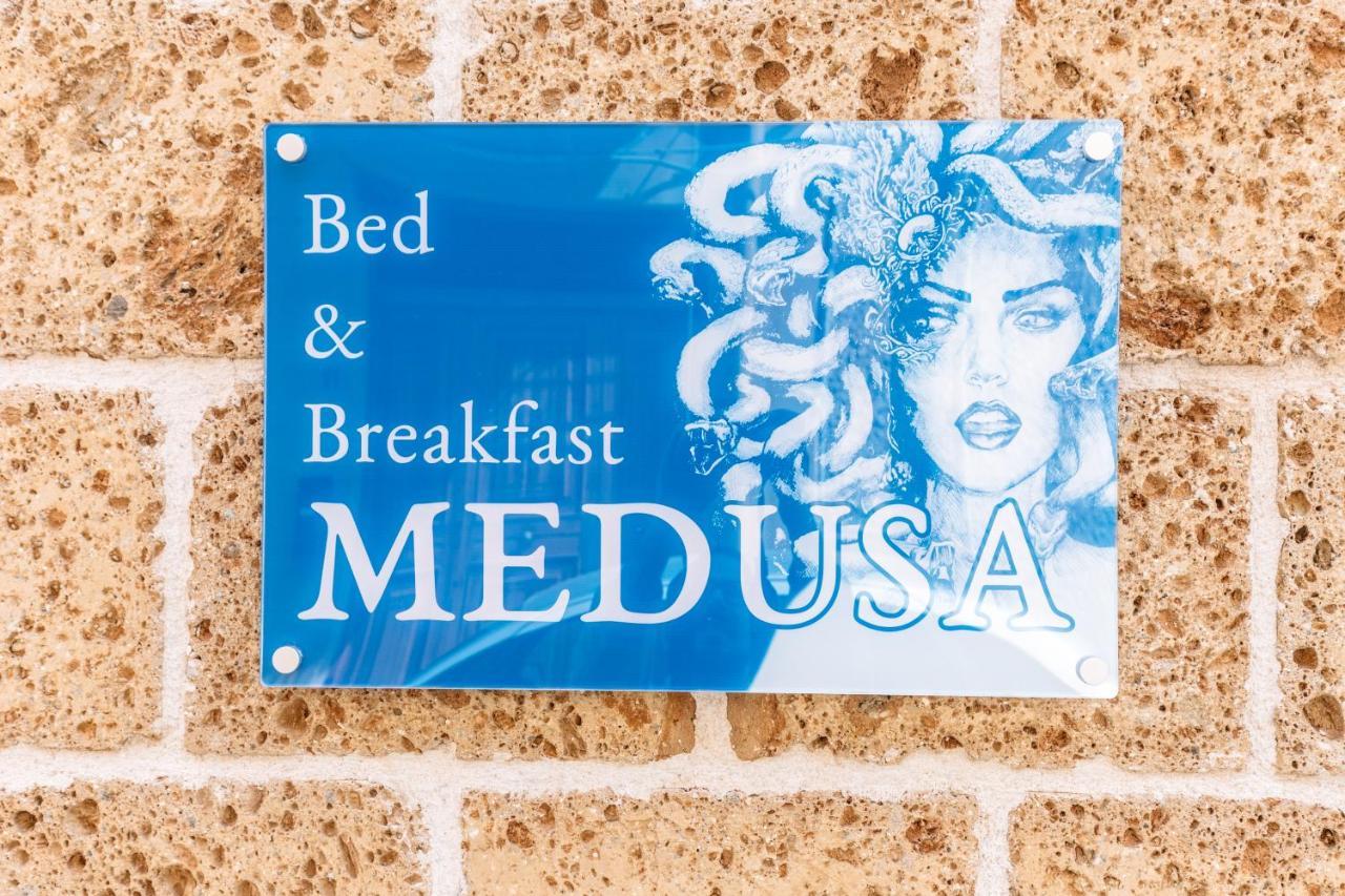 B&B Medusa Санта-Флавия Экстерьер фото